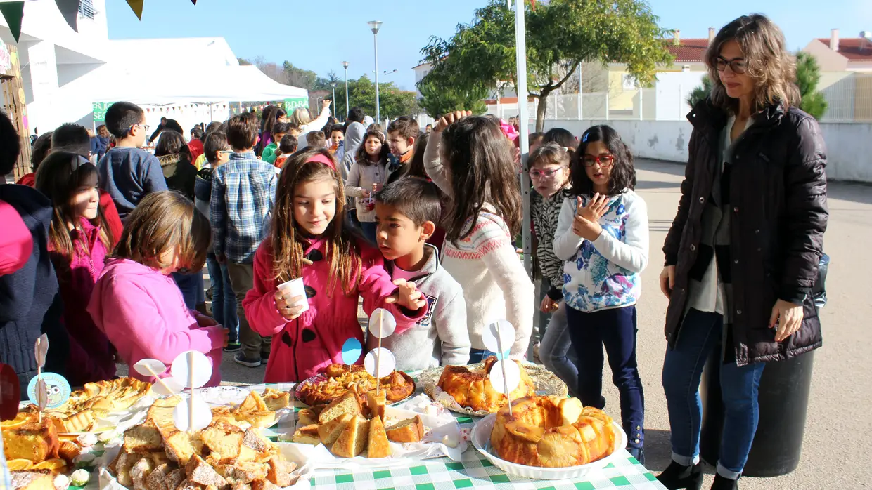 Lanche Saudável dos "Heróis da Fruta" no Centro Escolar dos Charcos em Almeirim