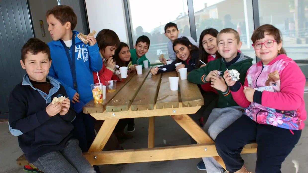 Lanche Saudável dos "Heróis da Fruta" no Centro Escolar dos Charcos em Almeirim