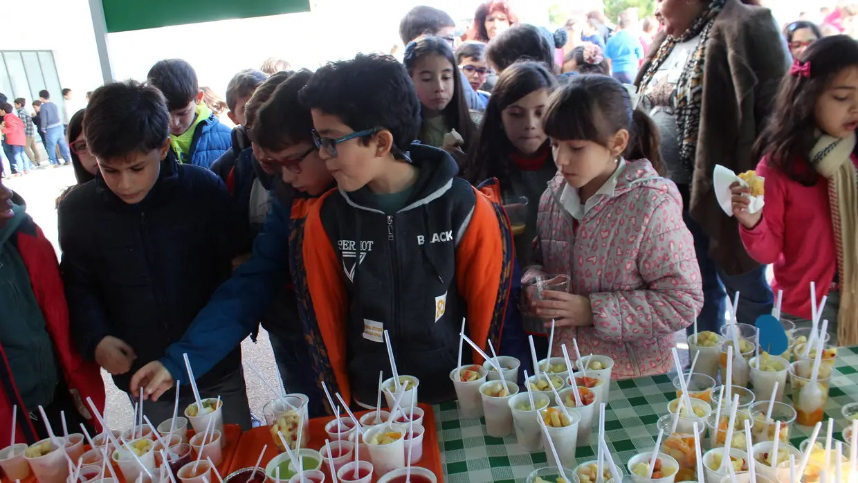 Lanche Saudável dos "Heróis da Fruta" no Centro Escolar dos Charcos em Almeirim
