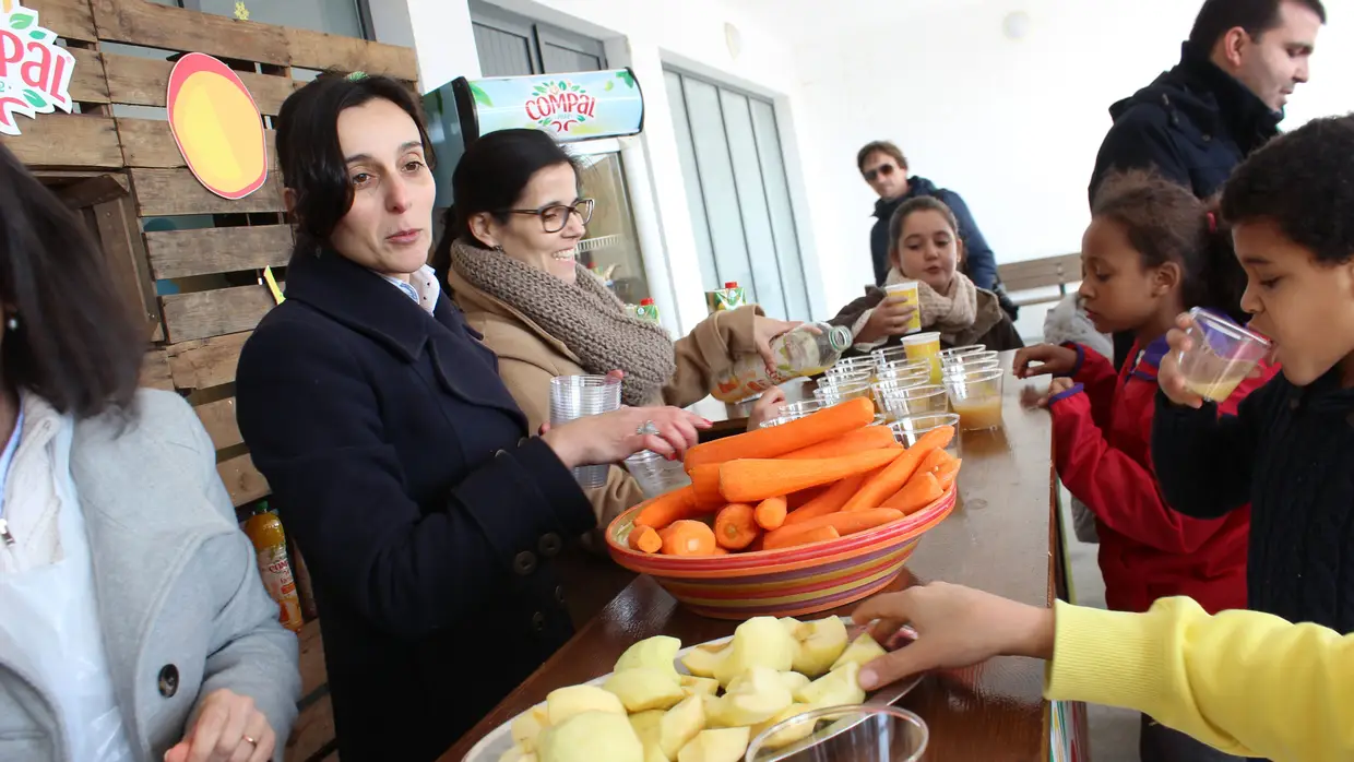 Lanche Saudável dos "Heróis da Fruta" no Centro Escolar dos Charcos em Almeirim