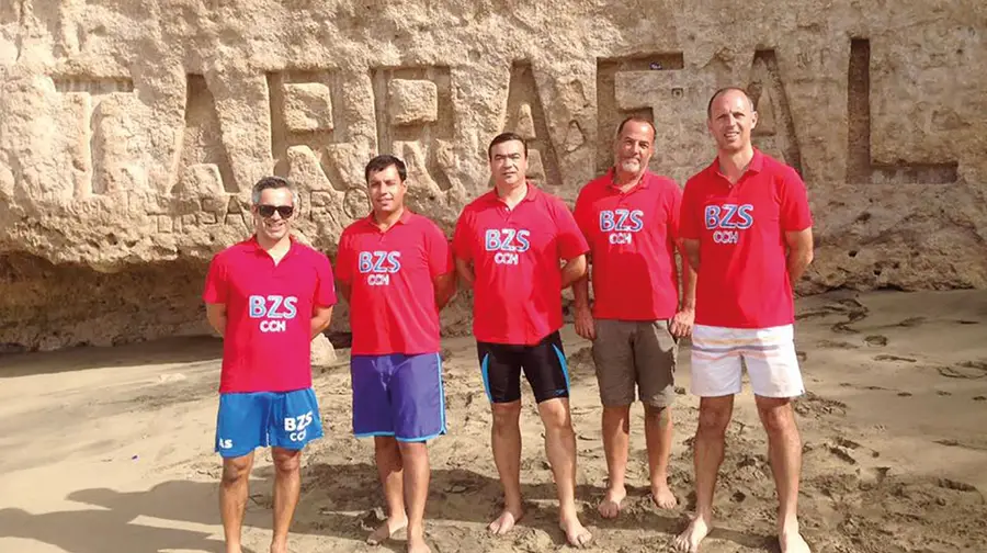 Búzios de Coruche salvam banhista italiano durante missão em Cabo Verde Búzios de Coruche salvam banhista italiano durante missão em Cabo Verde