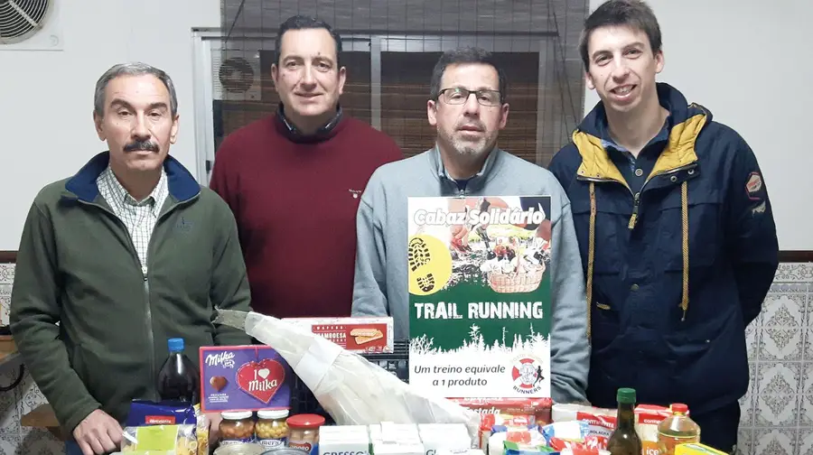 Colectividade de Porto Mendo distribuiu cabazes alimentares Colectividade de Porto Mendo distribuiu cabazes alimentares