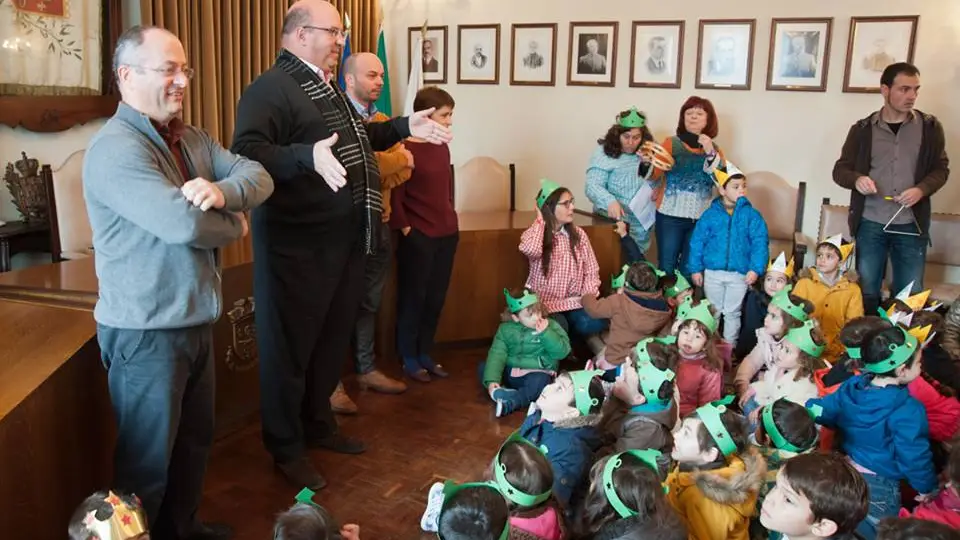 Presidente do Sardoal cantou as Janeiras com as crianças do concelho