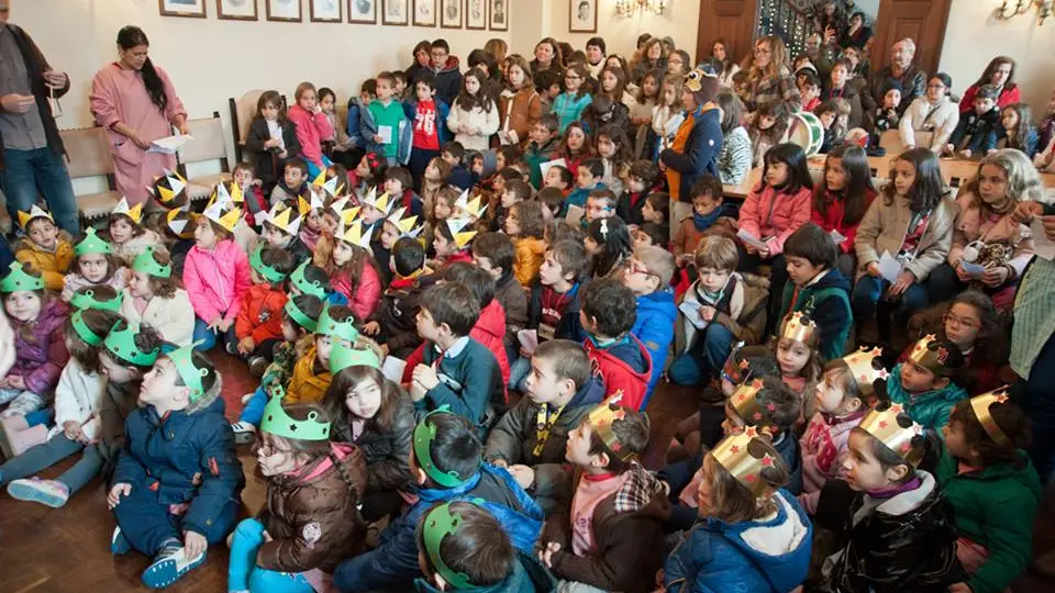 Presidente do Sardoal cantou as Janeiras com as crianças do concelho