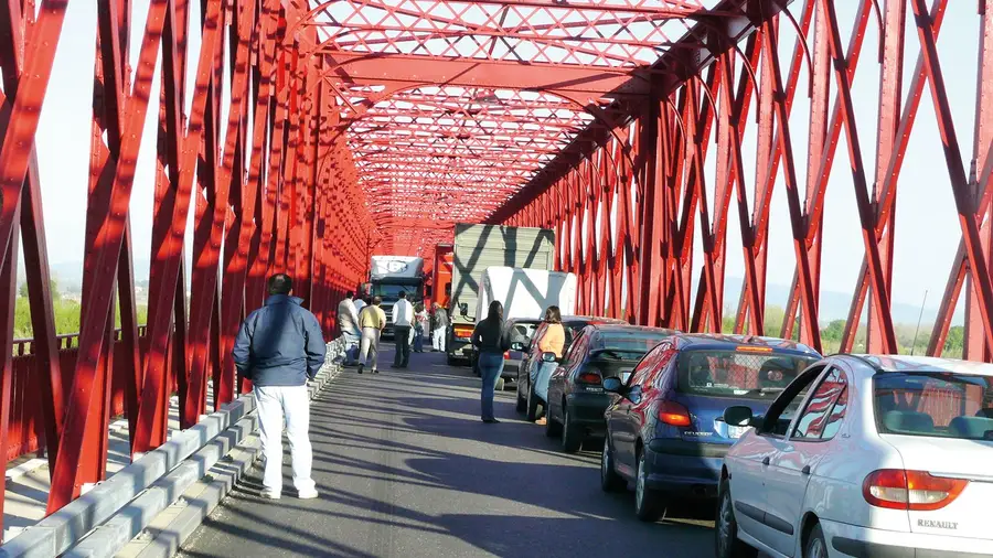 Deputados pedem soluções ao Governo para a ponte da Chamusca