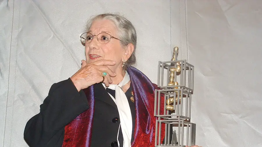 Eunice Munõz homenageada sábado no Sardoal