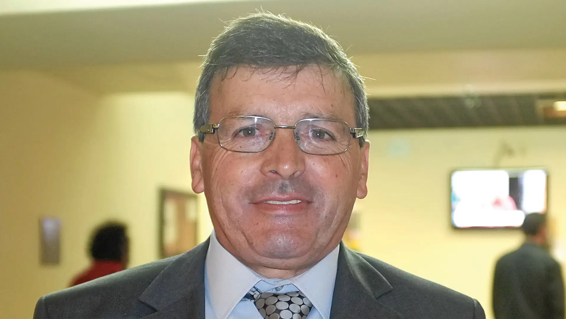 O MIRANTE Mário Calado