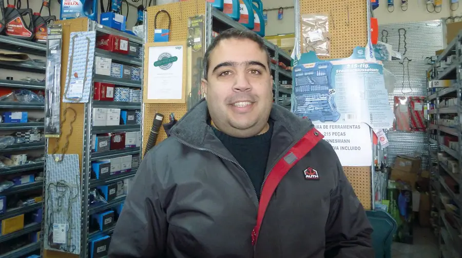 A Sousa Peças tem uma vasta gama de peças, ferramentas e produtos para automóveis A Sousa Peças tem uma vasta gama de peças, ferramentas e produtos para automóveis