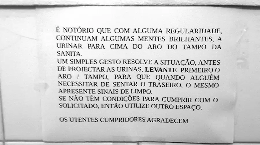 Andam a mijar fora do penico Andam a mijar fora do penico