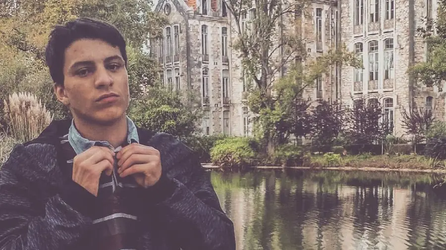 Jovem morre em despiste de viatura em Tomar Jovem morre em despiste de viatura em Tomar
