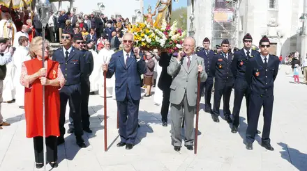 Feriado municipal de Santarém assinalado com homenagens