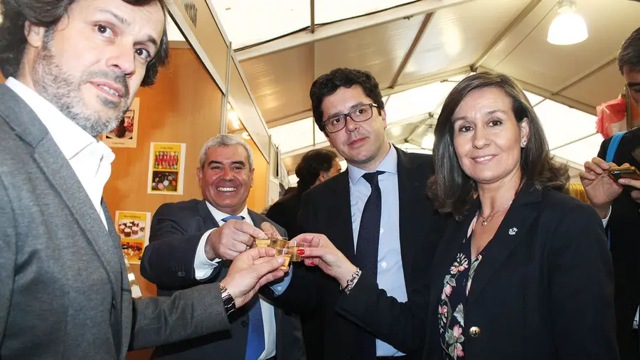 A abertura de mais uma edição A abertura de mais uma edição