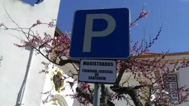 BE pede explicações sobre estacionamento reservado a magistrados