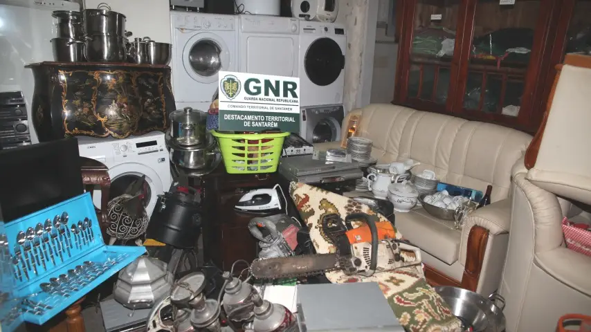 GNR apreende droga e material furtado em Santarém