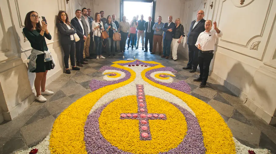 Celebrações da Páscoa no Sardoal já se iniciaram com tapetes de flores nas igrejas