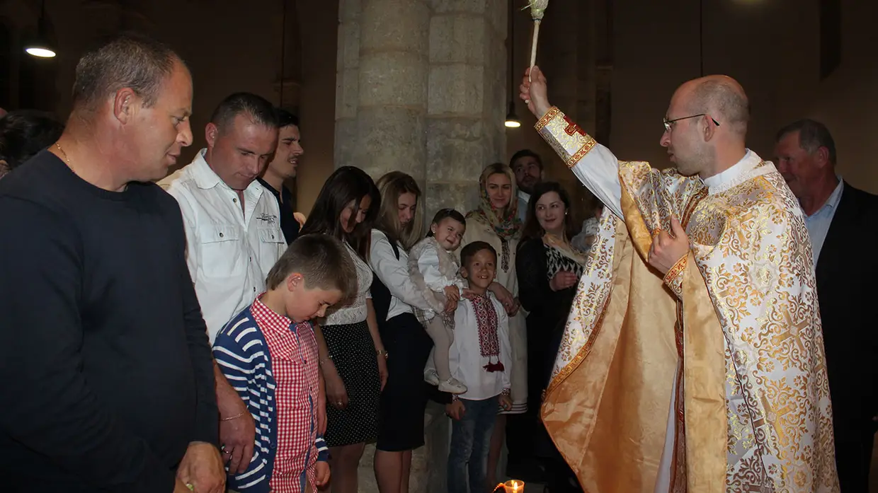 Cerimónia da Páscoa da Igreja Greco - Católica Ucraniana