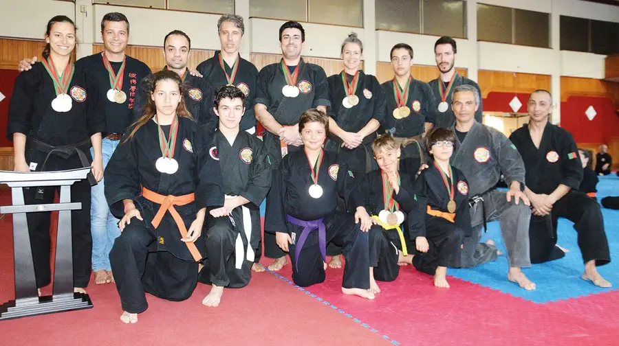 Atletas de Kenpo da Euterpe Alhandrense ganham 41 medalhas no mundial