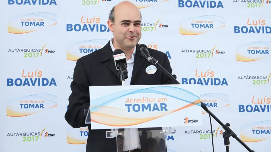 Nuno Godinho lidera lista do PSD à União das Freguesias de Serra e Junceira Nuno Godinho lidera lista do PSD à União das Freguesias de Serra e Junceira