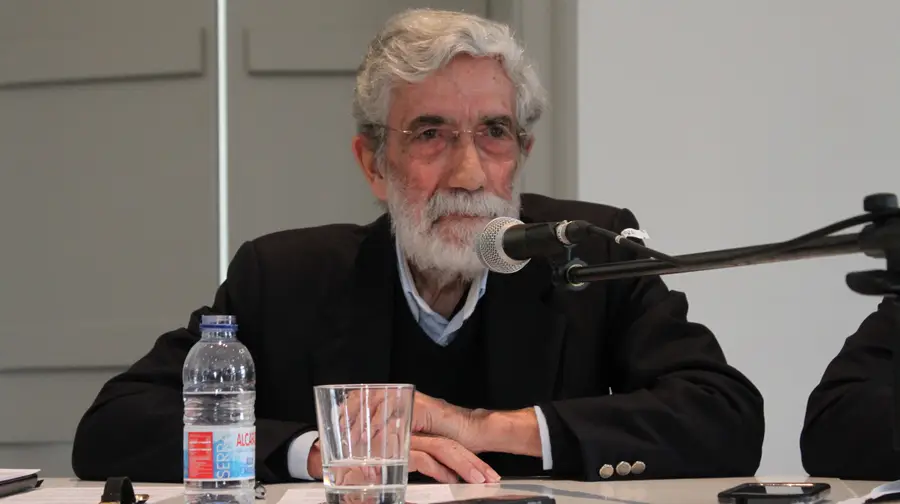 Sérgio Ribeiro cede espólio documental e bibliográfico ao município