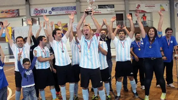 Vitória de Santarém campeão distrital de veteranos de futsal