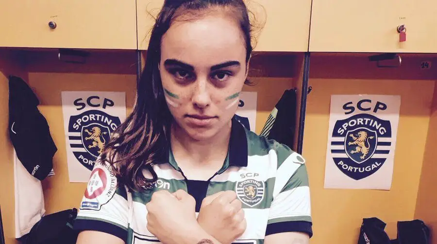 Atleta de Abrantes convocada para a selecção nacional de futebol Atleta de Abrantes convocada para a selecção nacional de futebol