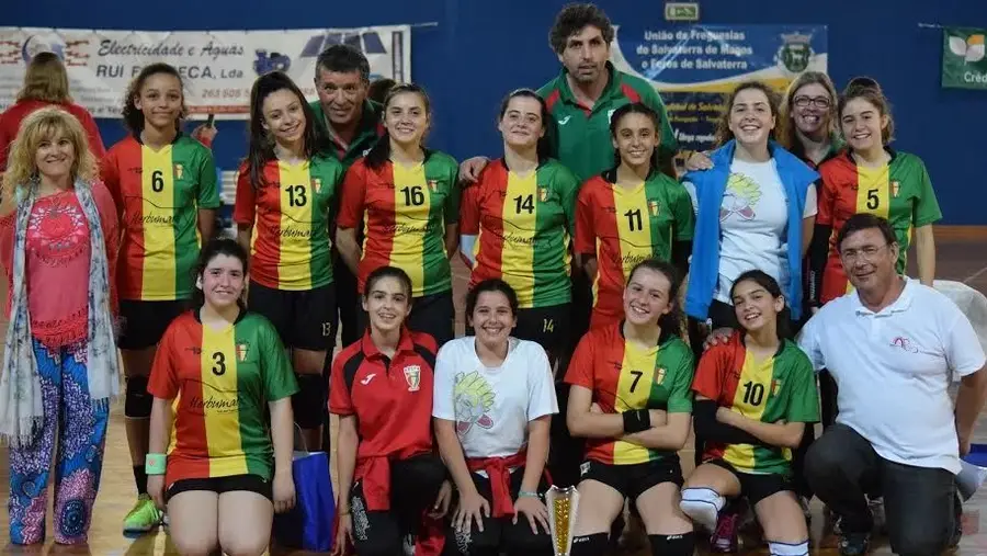 AREPA levou as taças todas de andebol feminino