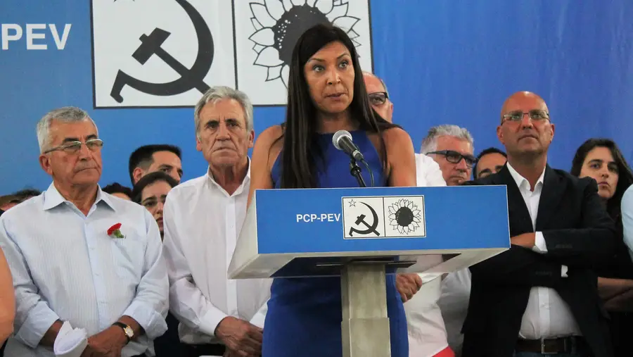 Um milhar aplaudiu candidatura de Regina Janeiro à Câmara de Vila Franca de Xira