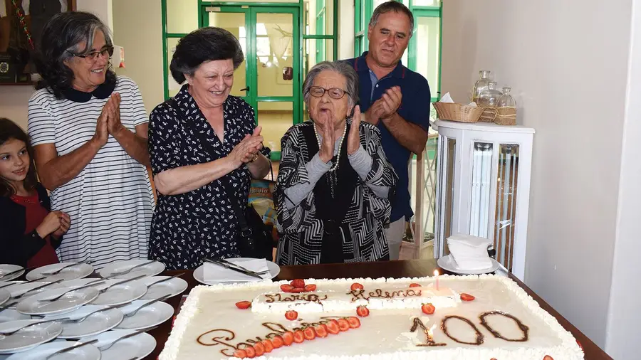 Os cem anos de Maria Helena Coutinho