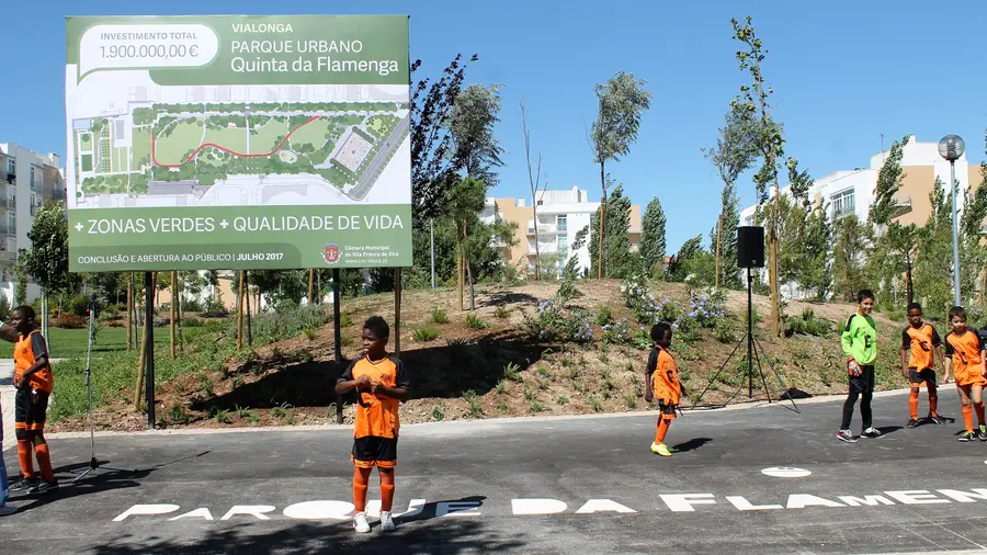 Mais de uma década depois Parque Urbano de Vialonga está concluído mas sem piscinas