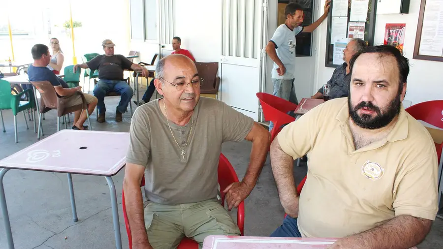 População de Valhascos descontente com os atrasos e troca de correspondência População de Valhascos descontente com os atrasos e troca de correspondência