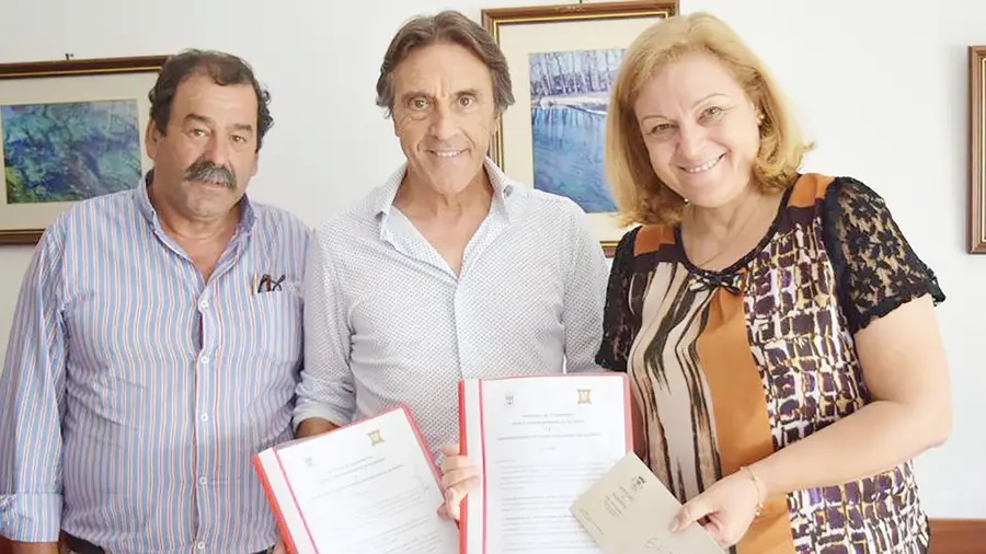 Escola de Futebol de Alcanena vai ter novo relvado sintético Escola de Futebol de Alcanena vai ter novo relvado sintético