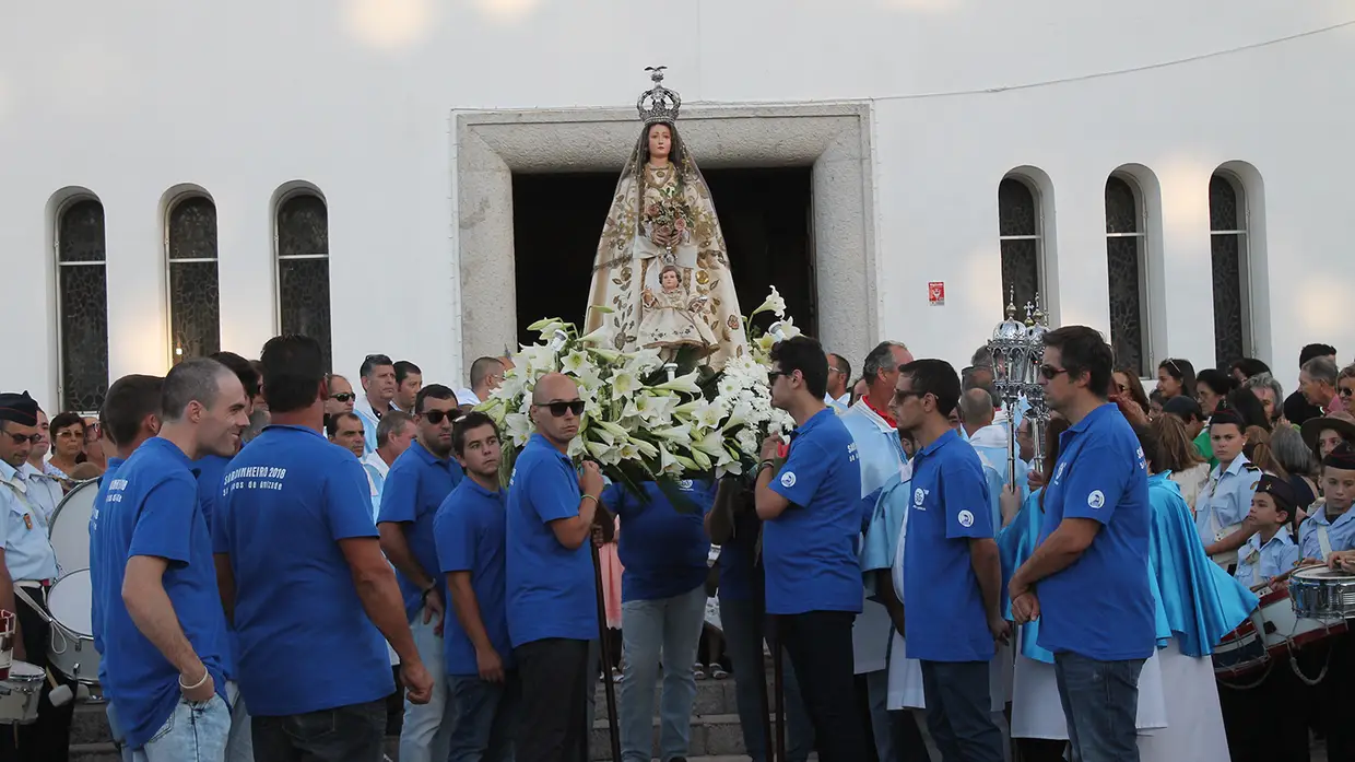Procissão em honra da Nossa Senhora da Paz nas Festas de Benavente