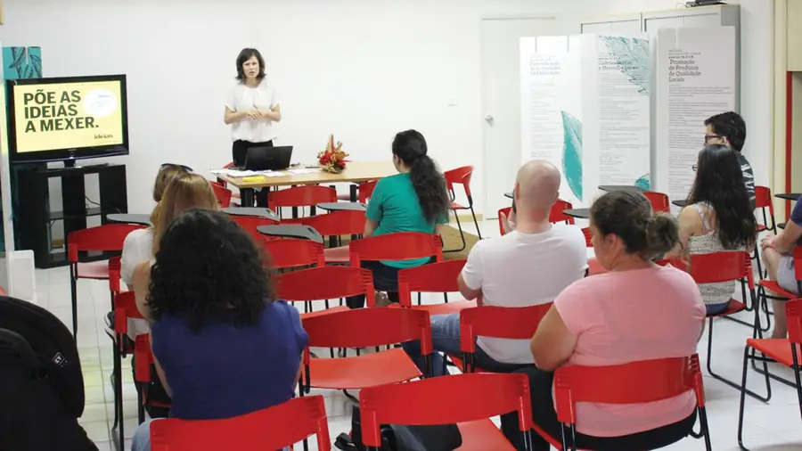 Dar a conhecer o concurso de ideias MoovIdeias a quem quer ter o seu próprio negócio Dar a conhecer o concurso de ideias MoovIdeias a quem quer ter o seu próprio negócio