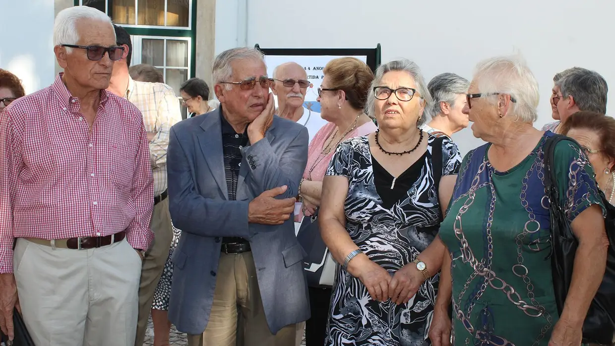 Inauguração do busto da Madre Luíza Andaluz