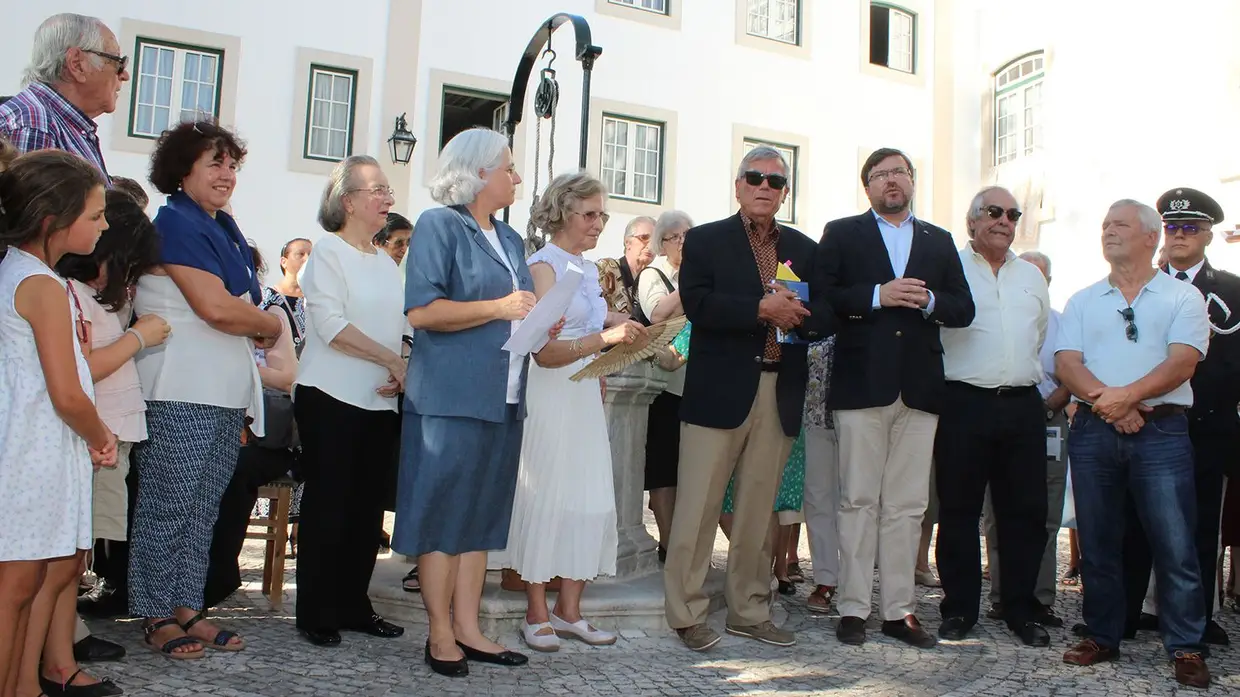 Inauguração do busto da Madre Luíza Andaluz