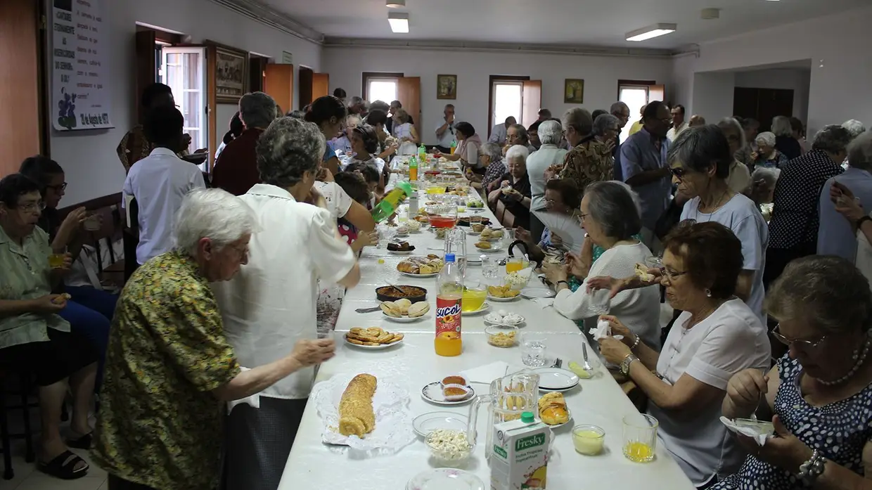 Inauguração do busto da Madre Luíza Andaluz