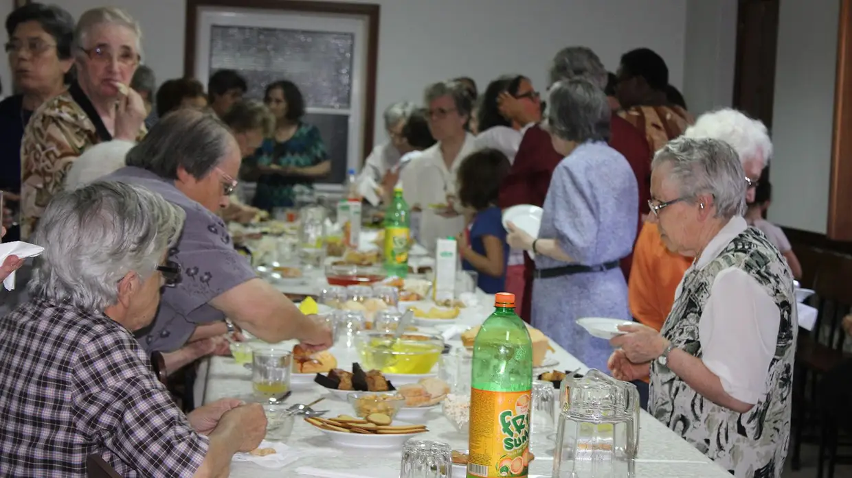 Inauguração do busto da Madre Luíza Andaluz