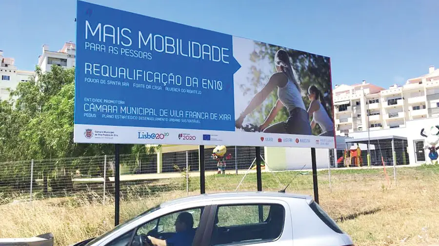 Actuação da Comissão Nacional de Eleições perante cartazes é “uma pouca vergonha” Actuação da Comissão Nacional de Eleições perante cartazes é “uma pouca vergonha”