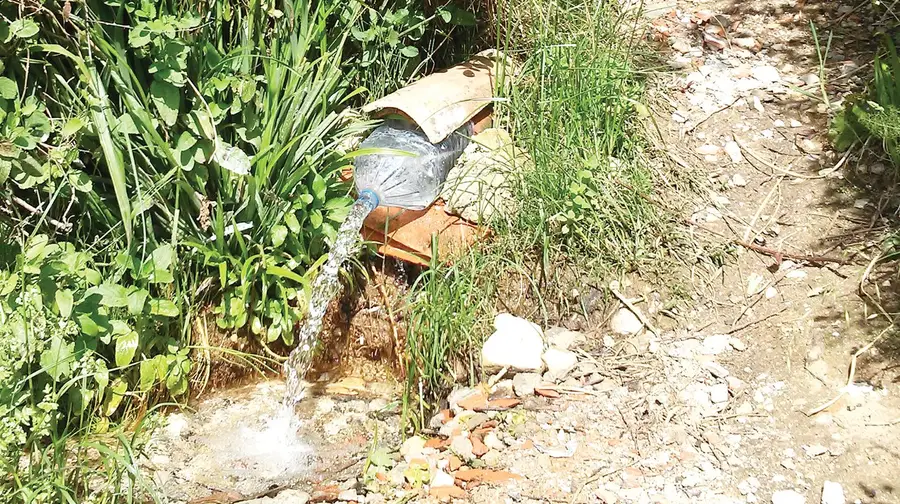 Milhões de litros de água potável desperdiçados diariamente em Vila Franca de Xira Milhões de litros de água potável desperdiçados diariamente em Vila Franca de Xira