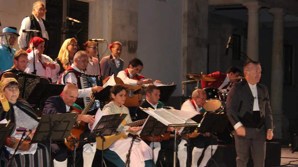 Orquestra Típica Scalabitana e Inauguração da exposição da Residência Artística de Santarém