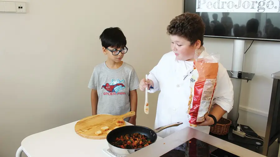 Cozinheiro de palmo e meio mostrou sua arte em Abrantes