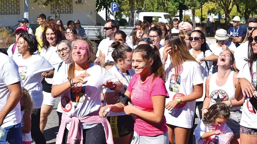 Corrida coloriu ruas de Alcanena