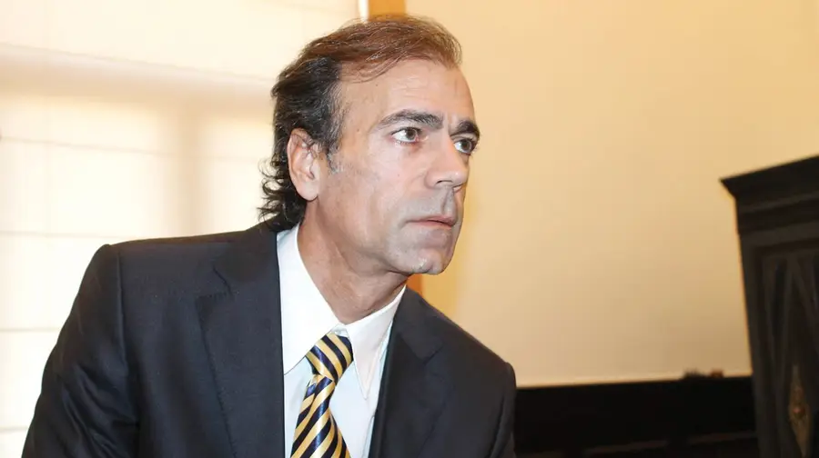 Presidente da Assembleia do Entroncamento eleito pelo PS vota em Jaime Ramos do PSD Presidente da Assembleia do Entroncamento eleito pelo PS vota em Jaime Ramos do PSD