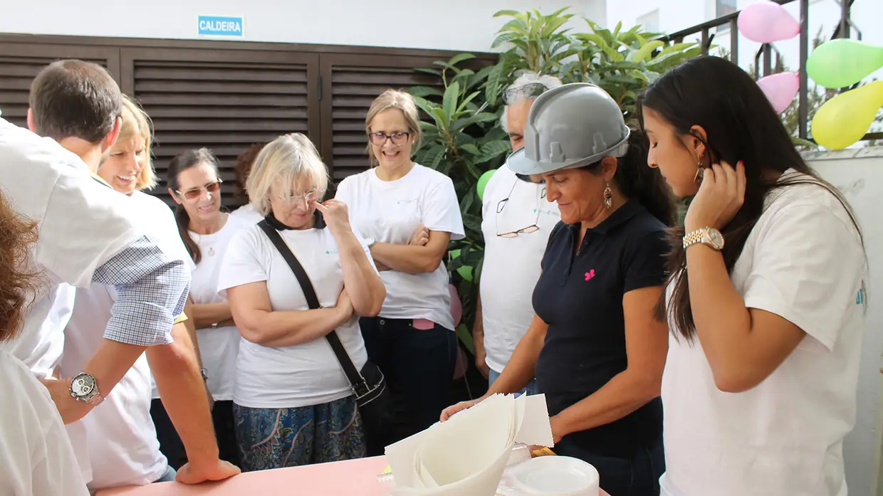 Equipa do Hospital Vila Franca de Xira reabilita instalações da CERCI Flor da Vida de Azambuja