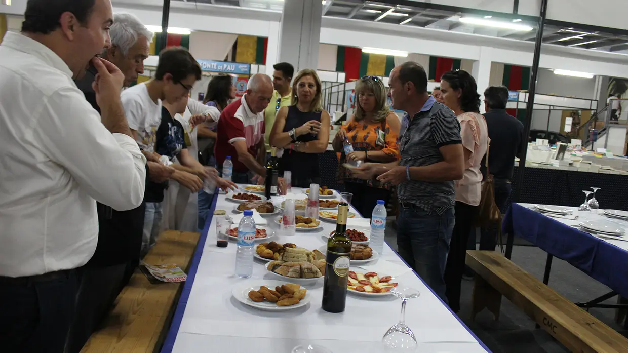 Inauguração das Jornadas de Gastronomia e da Feira do Livro em Coruche