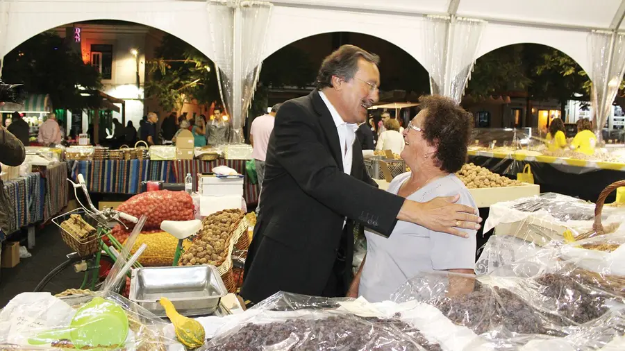 Feira dos Frutos Secos dinamiza economia local e promove produtos da região Feira dos Frutos Secos dinamiza economia local e promove produtos da região