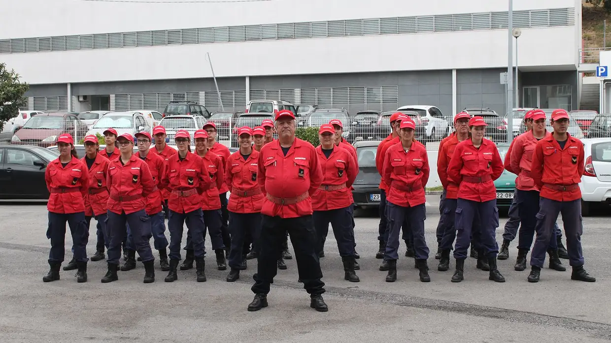 Início do novo ano lectivo da formação conjunta dos bombeiros de Vila Franca de Xira