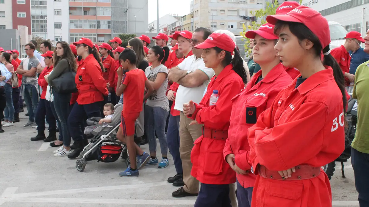 Início do novo ano lectivo da formação conjunta dos bombeiros de Vila Franca de Xira
