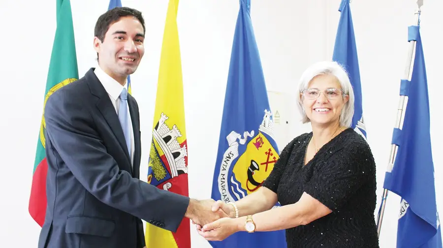 Passagem de testemunho sem ressentimentos na Câmara de Constância Passagem de testemunho sem ressentimentos na Câmara de Constância