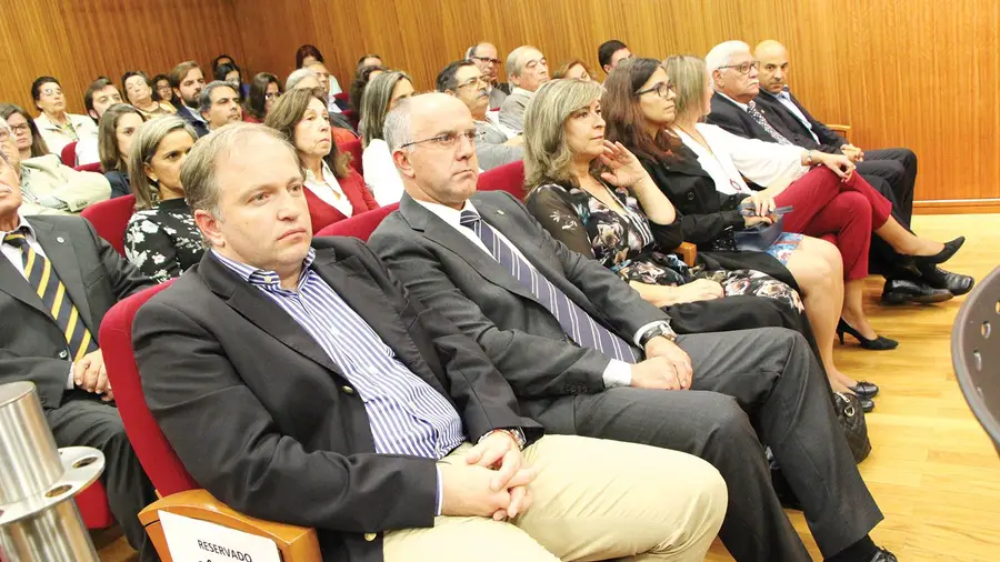 “Quando não atender o telefone e deixar de ouvir as críticas chamem-me à atenção” “Quando não atender o telefone e deixar de ouvir as críticas chamem-me à atenção”